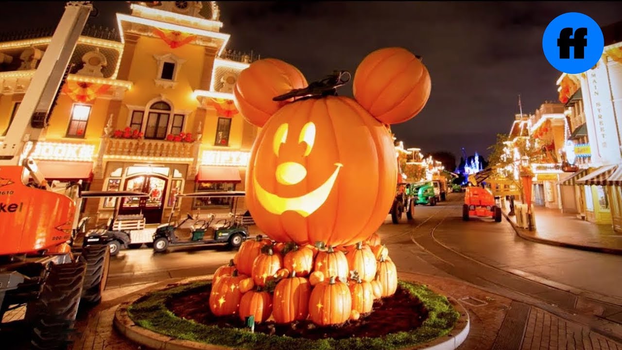 How Does Disney Decorate For Halloween Major s Blog