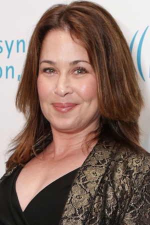 Julie Warner - TheTVDB.com