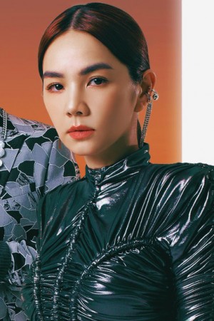 Ella Chen