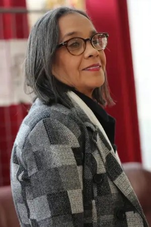 Lynda Sellam