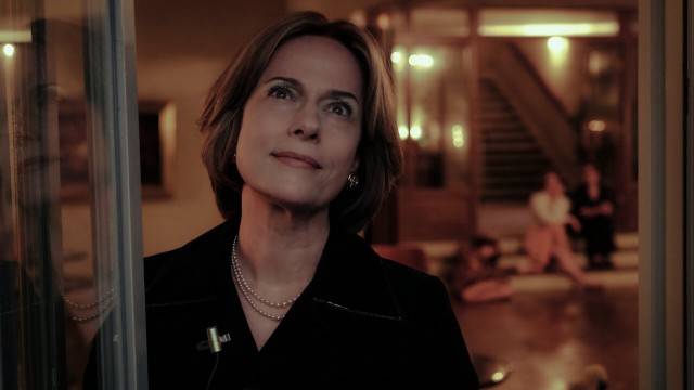 Immagine dell'episodio S04E03 di Ku'damm 56