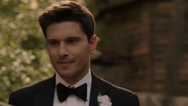 Still from 4x18 Deleted Scene (1)